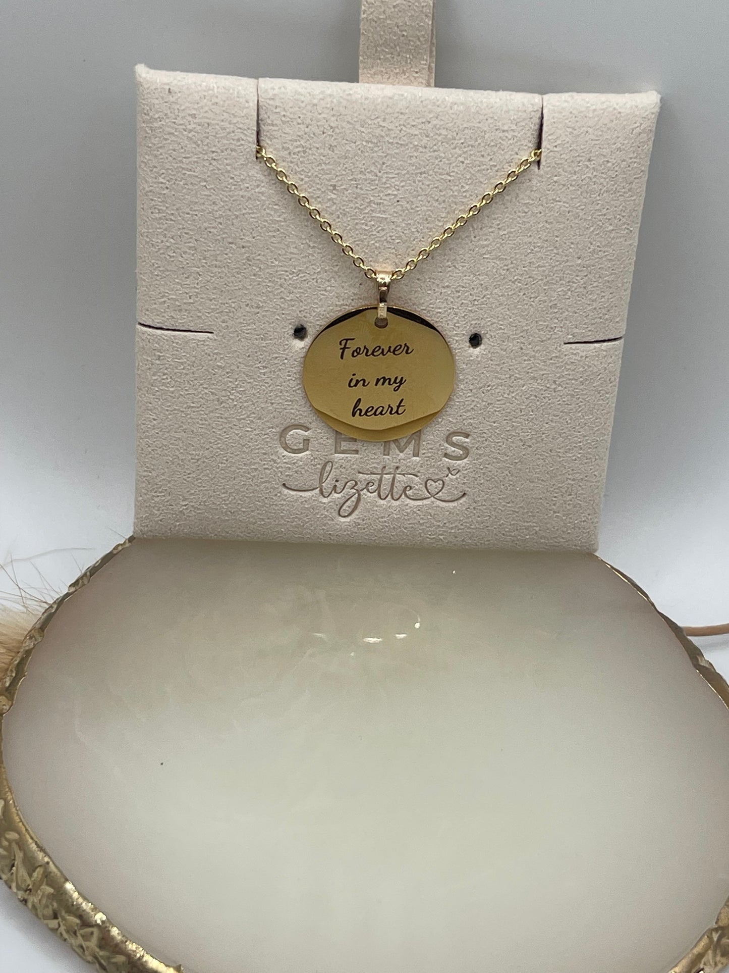 Engraved CIRCLE Pendant Necklace