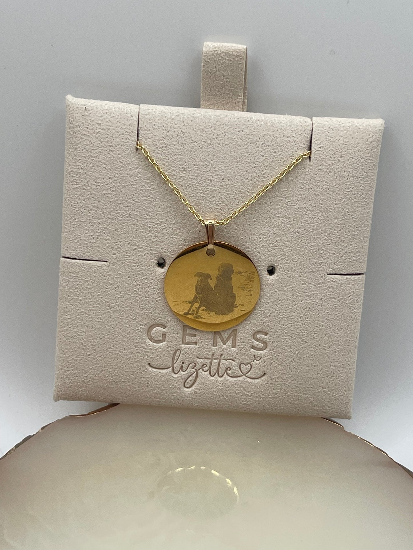 Engraved CIRCLE Pendant Necklace